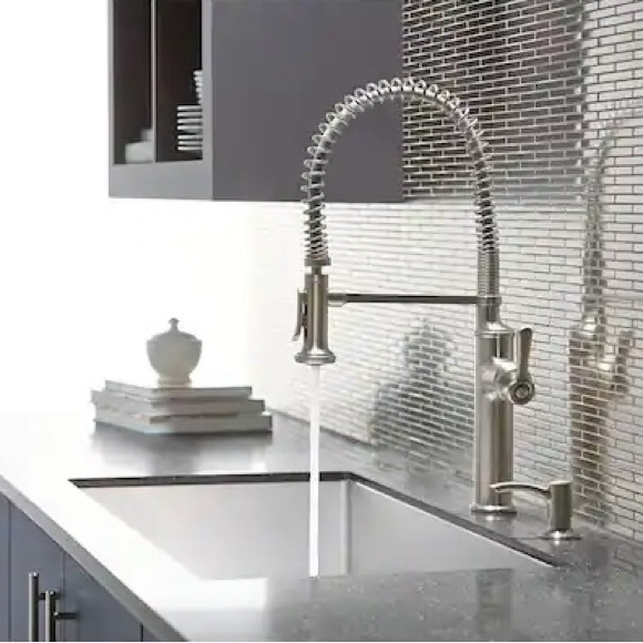 NIB Kohler Sous Pro-Style Single Handle Pull Down Sprayer Kitchen Faucet - Picture 7 of 9